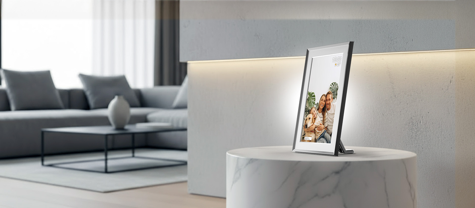 NAVITEL FR101 PRO digitaler Bilderrahmen im Hochformat